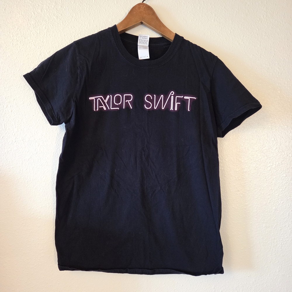 Taylor Swift 1989 World Tour Concert Tee